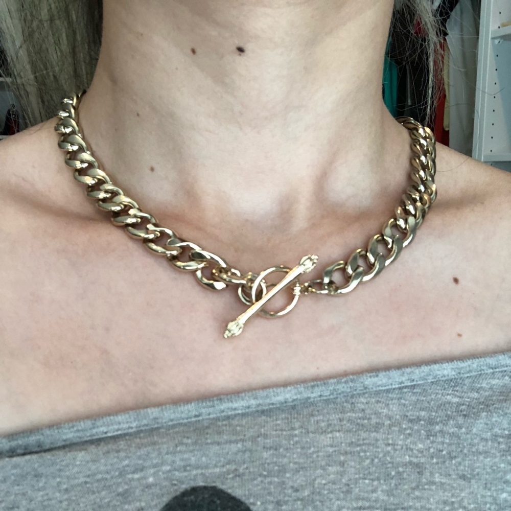 Cute simple gold color necklace